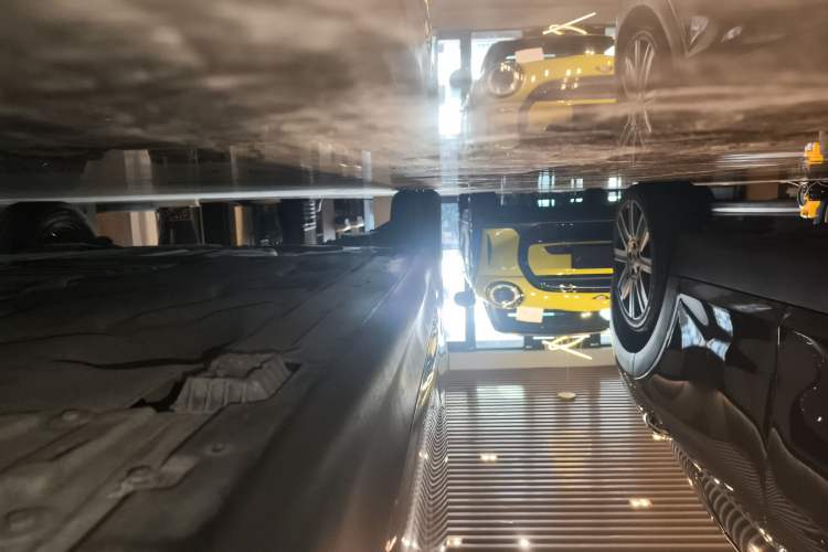 Used MINI 2016 1.2T ONE Five-Door Edition Right Side Sill