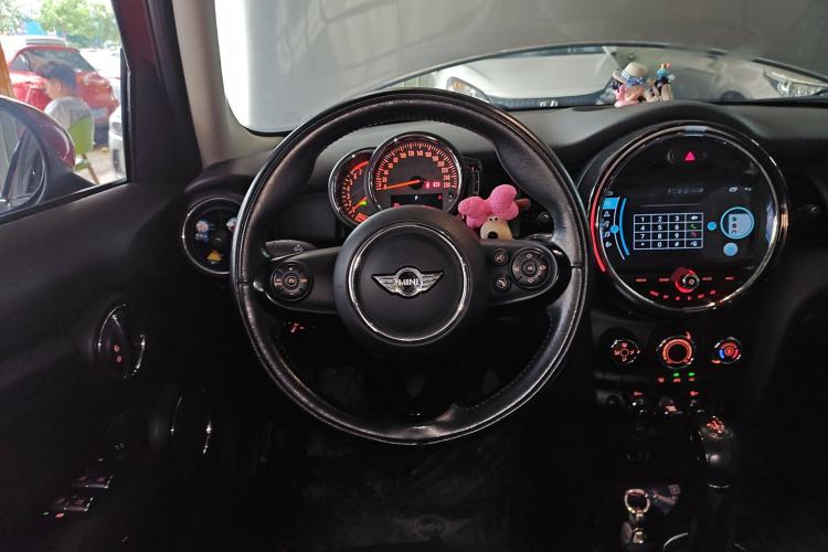Used MINI 2016 1.2T ONE Pioneer Edition Five-Door Version Steering Wheel