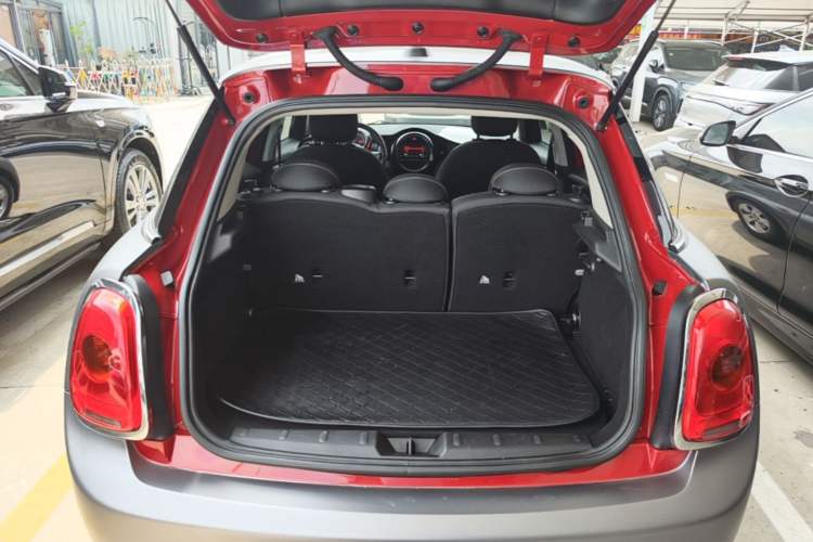 Used MINI 2016 1.2T ONE Five-Door Edition Trunk