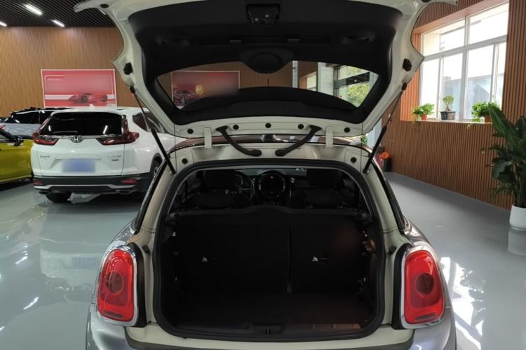 Used MINI 2016 1.5T COOPER Trunk