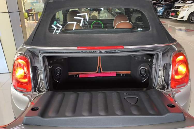 Used MINI 2016 2.0T COOPER S CABRIO Trunk