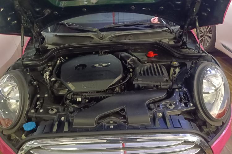 Used MINI 2016 1.5T COOPER Five-Door Edition Engine Bay