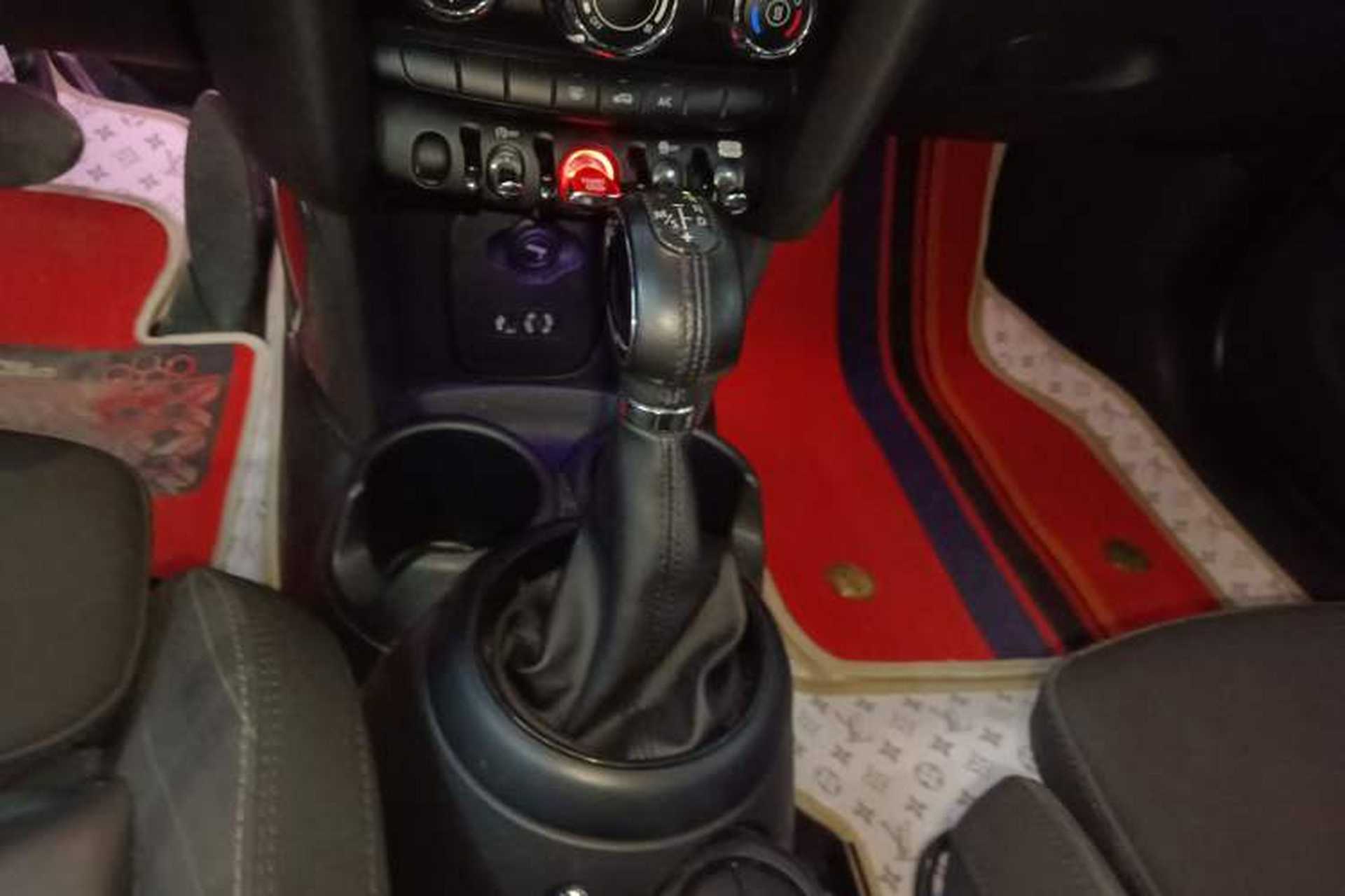 Used MINI 2016 1.5T COOPER Five-Door Edition Gear Lever