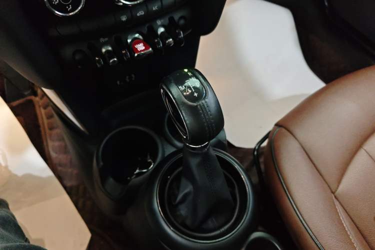 Used MINI 2016 1.2T ONE Gear Lever