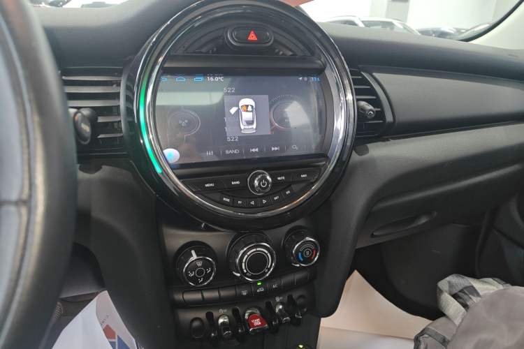 Used MINI 2016 1.2T ONE Pioneer Edition Five-Door Version Audio And AC Panel