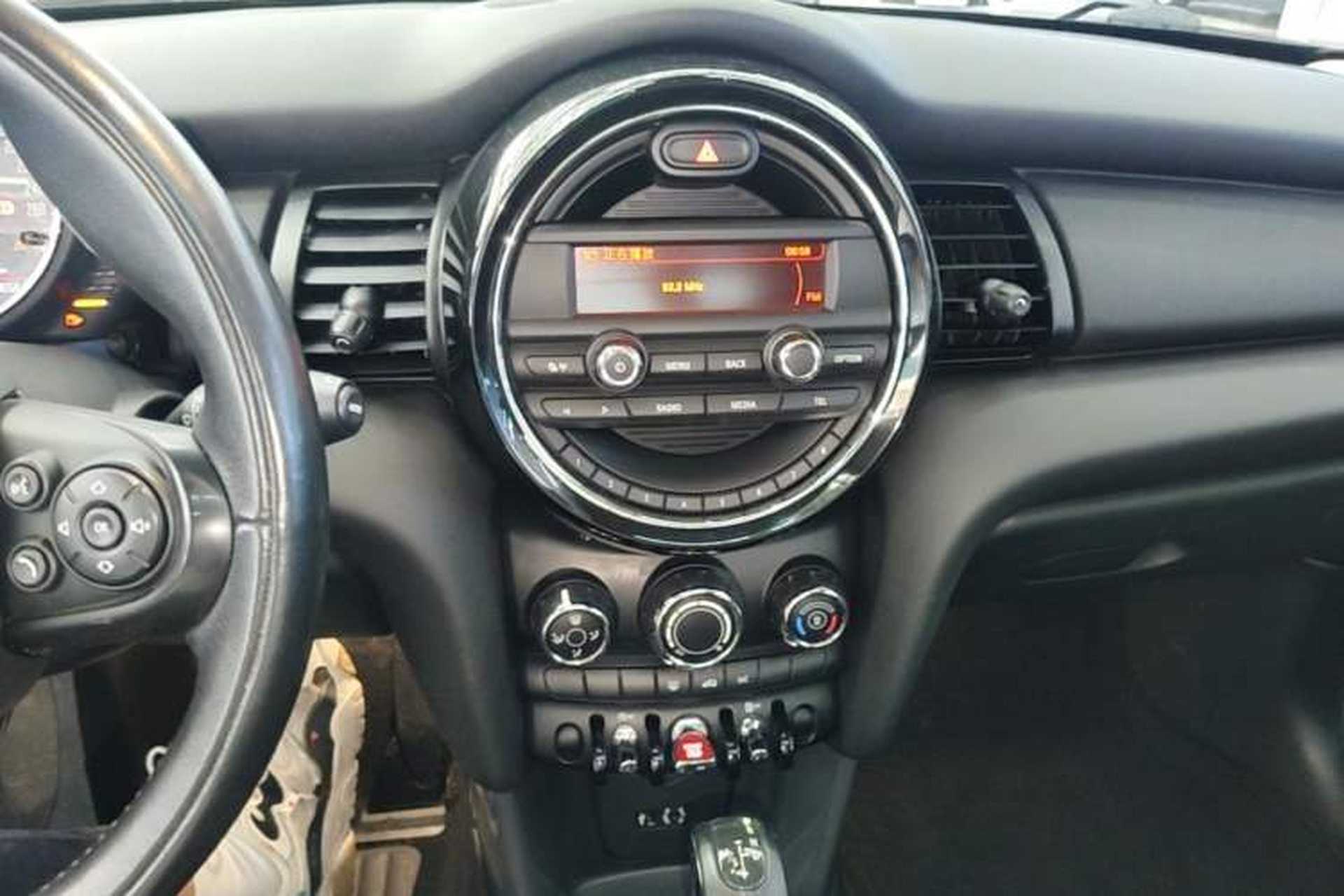 Used MINI 2016 1.2T ONE Pioneer Edition Audio And AC Panel