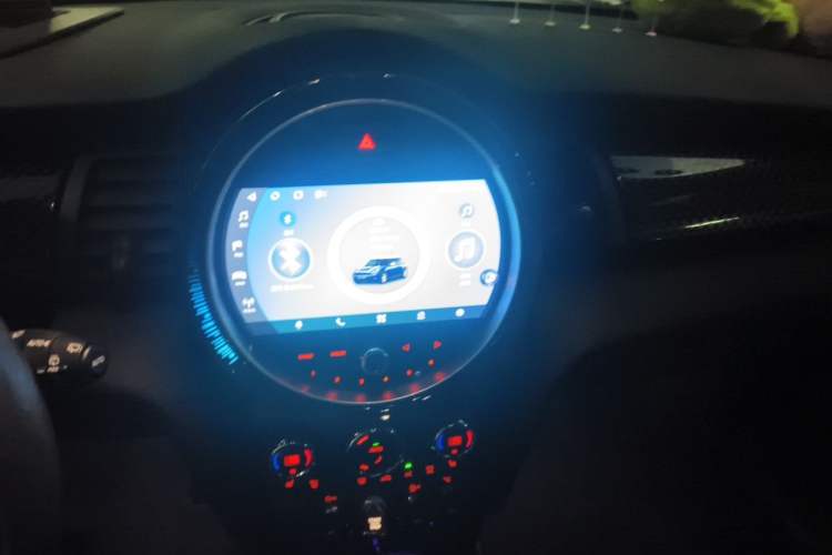 Used MINI 2016 2.0T COOPER S Five-Door Edition Audio And AC Panel