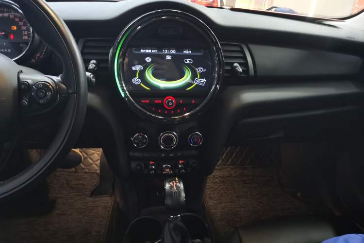Used MINI 2016 1.2T ONE Pioneer Edition Five-Door Version Audio And AC Panel