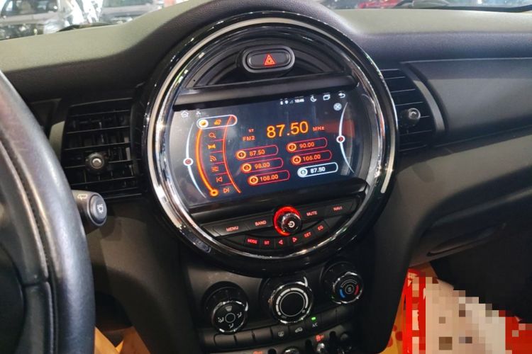 Used MINI 2016 1.2T ONE Five-Door Edition Audio And AC Panel