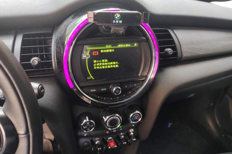 Used MINI 2016 1.5T COOPER Five-Door Edition Audio And AC Panel