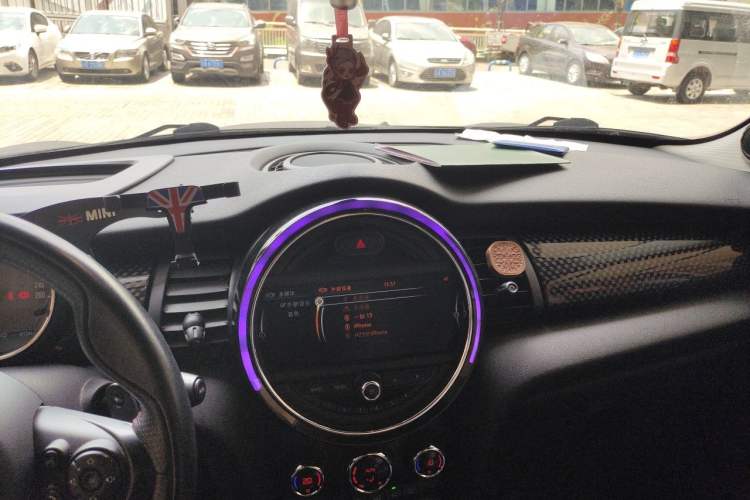 Used MINI 2016 2.0T COOPER S Performance-oriented Audio And AC Panel