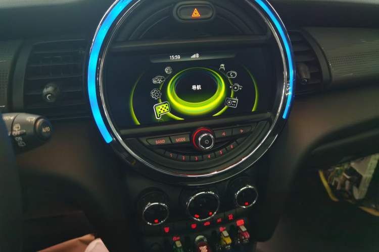 Used MINI 2016 1.5T COOPER Avant-Garde Audio And AC Panel