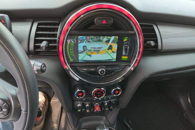 Used MINI 2016 1.5T COOPER Avant-Garde Audio And AC Panel