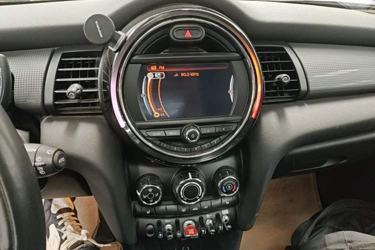 Used MINI 2016 1.5T COOPER Audio And AC Panel