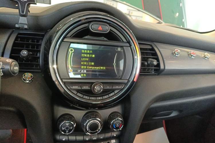 Used MINI 2016 1.5T COOPER Audio And AC Panel