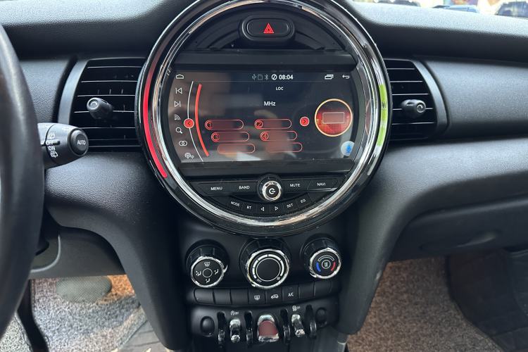 Used MINI 2016 1.2T ONE Pioneer Edition Audio And AC Panel