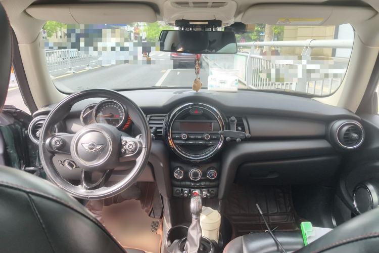 Used MINI 2016 1.2T ONE Pioneer Edition Center Console