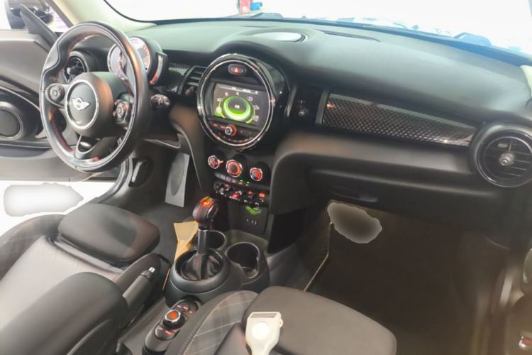Used MINI 2016 2.0T COOPER S Center Console