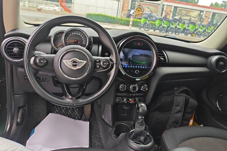 Used MINI 2016 1.2T ONE Pioneer Edition Center Console