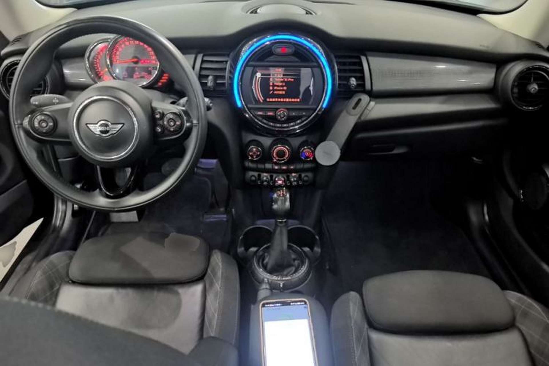 Used MINI 2016 1.5T COOPER Center Console