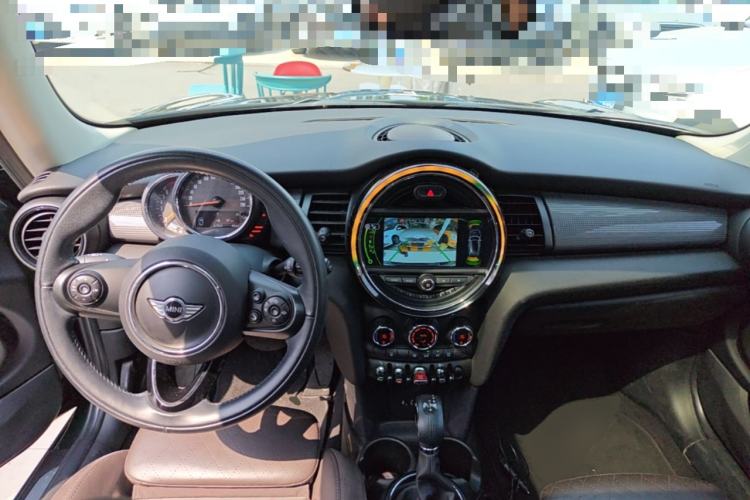 Used MINI 2016 1.5T COOPER Avant-Garde Center Console