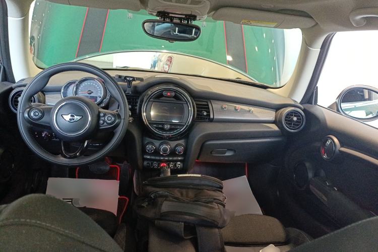Used MINI 2016 1.5T COOPER Center Console