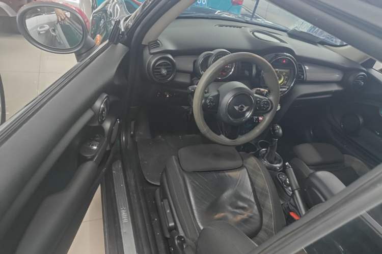 Used MINI 2016 1.5T COOPER Driver Seat