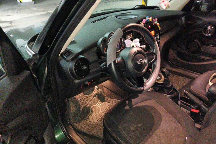 Used MINI 2016 1.2T ONE Five-Door Edition Driver Seat