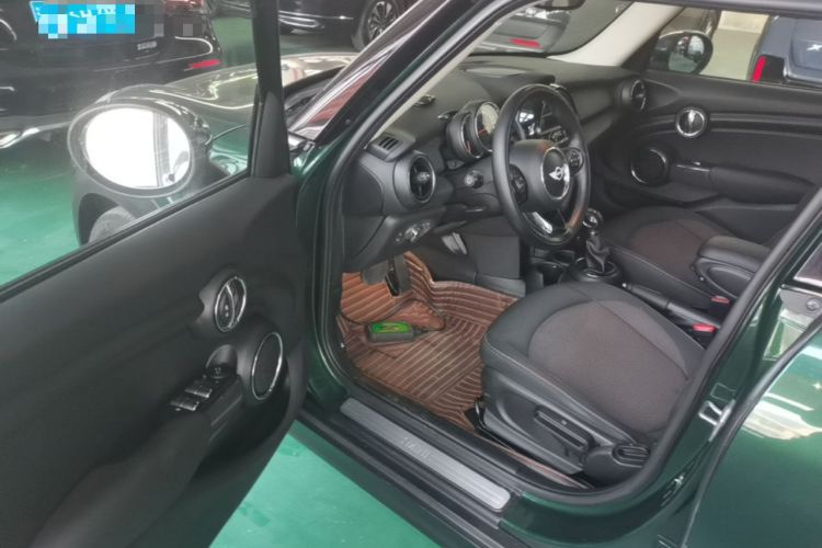 Used MINI 2016 1.2T ONE Pioneer Edition Five-Door Version Driver Seat