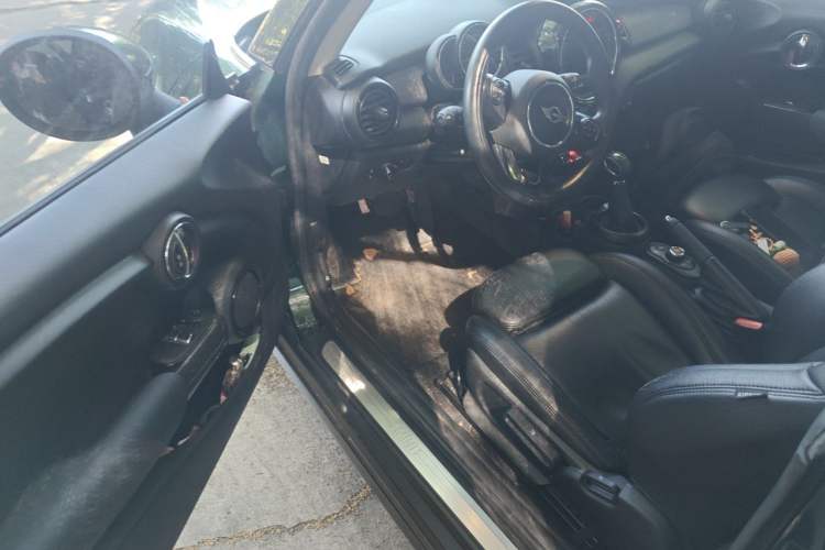 Used MINI 2016 1.5T COOPER Driver Seat