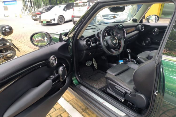 Used MINI 2016 2.0T COOPER S Pioneer Edition Driver Seat