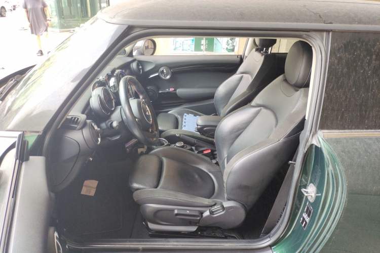 Used MINI 2016 2.0T COOPER S Performance-oriented Driver Seat