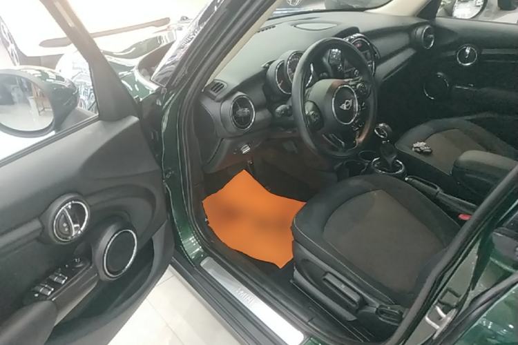 Used MINI 2016 1.2T ONE Pioneer Edition Five-Door Version Driver Seat