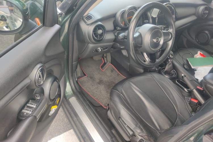 Used MINI 2016 1.2T ONE Five-Door Edition Driver Seat
