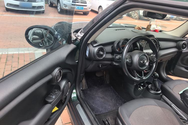 Used MINI 2016 1.2T ONE Pioneer Edition Driver Seat