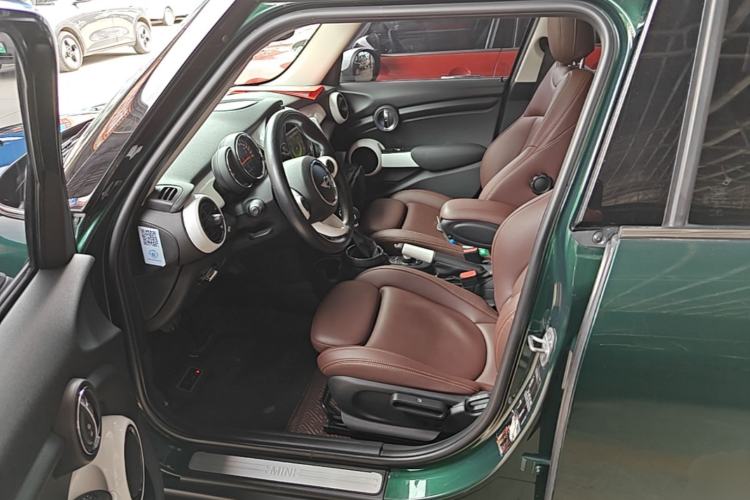 Used MINI 2016 1.5T COOPER Five-Door Edition Driver Seat