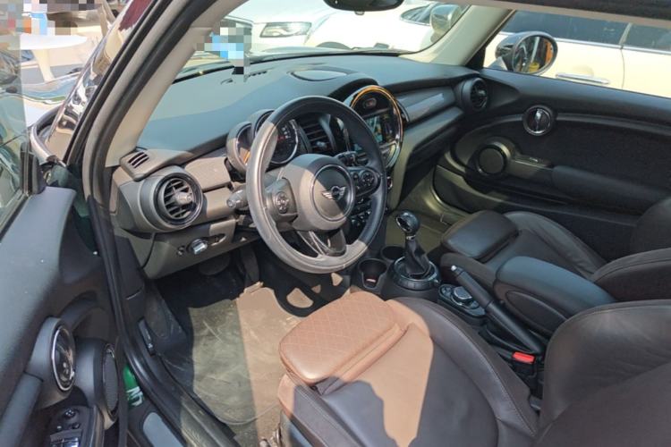 Used MINI 2016 1.5T COOPER Avant-Garde Driver Seat