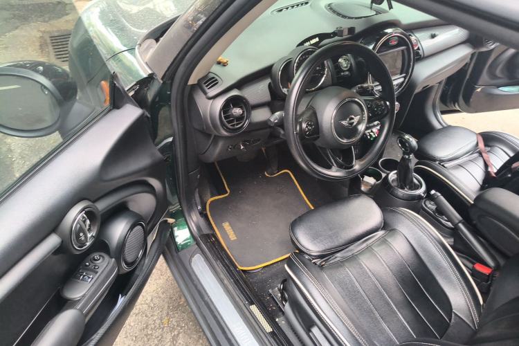 Used MINI 2016 1.5T COOPER Driver Seat