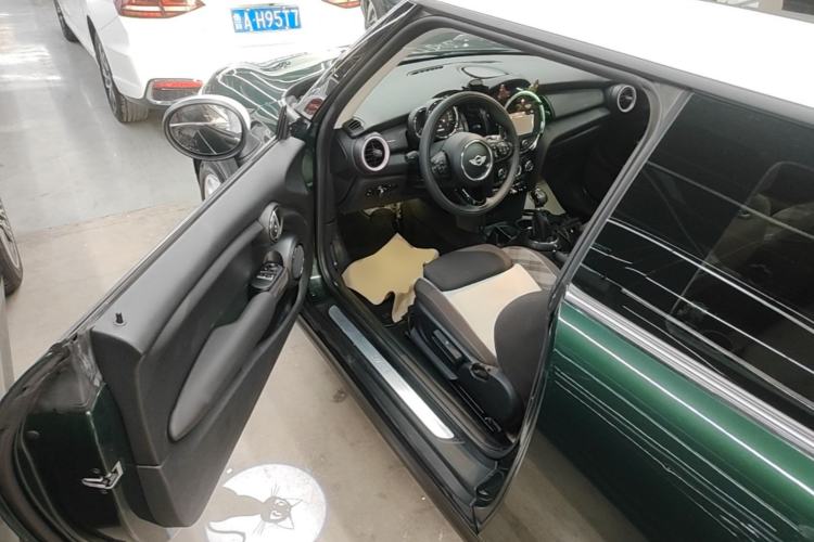 Used MINI 2016 1.5T COOPER Driver Seat