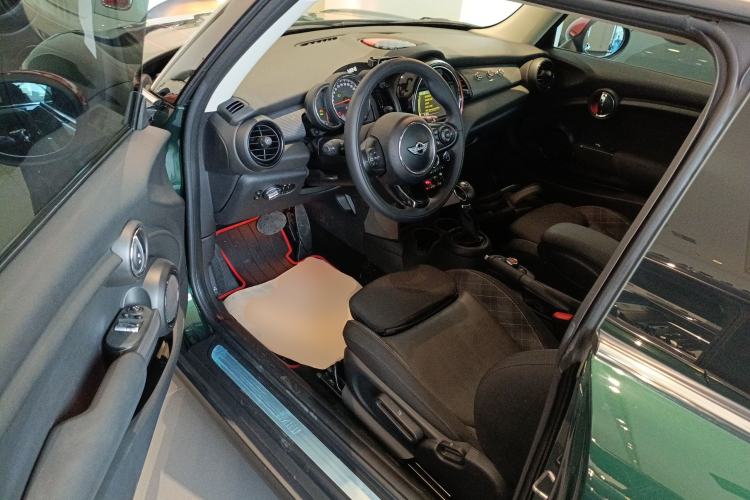 Used MINI 2016 1.5T COOPER Driver Seat