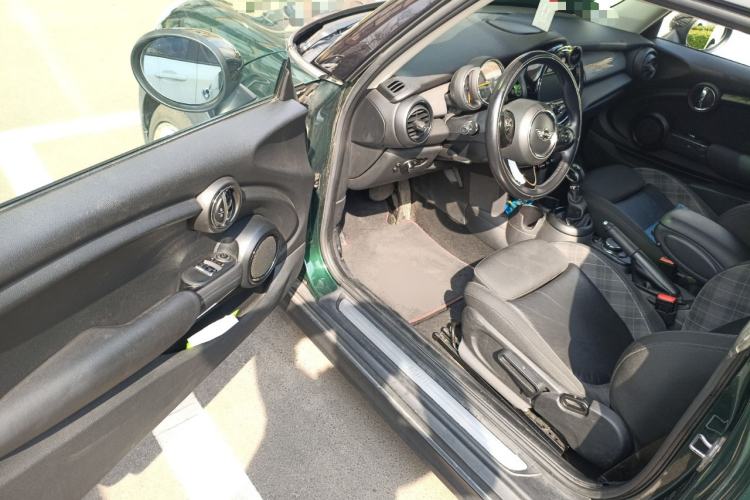 Used MINI 2016 1.5T COOPER Avant-Garde Driver Seat