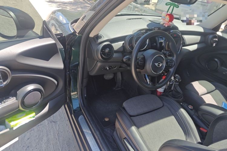 Used MINI 2016 1.5T COOPER Driver Seat