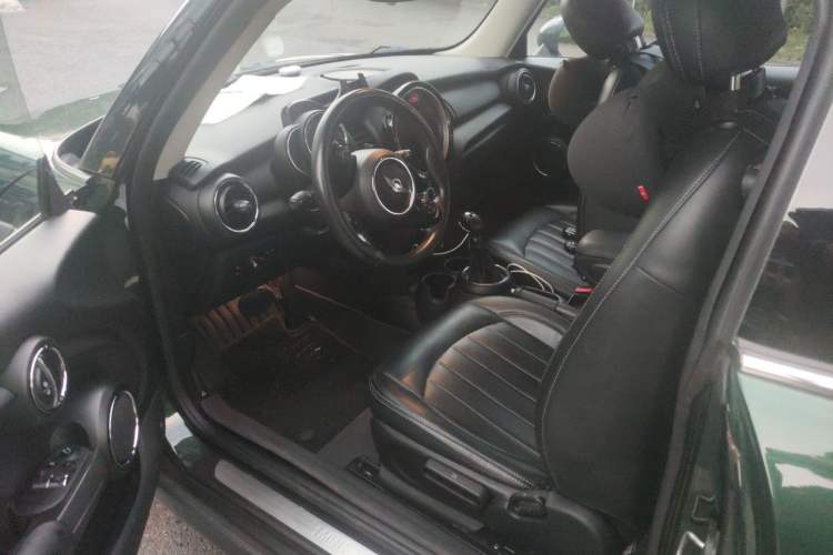 Used MINI 2016 1.2T ONE Pioneer Edition Driver Seat