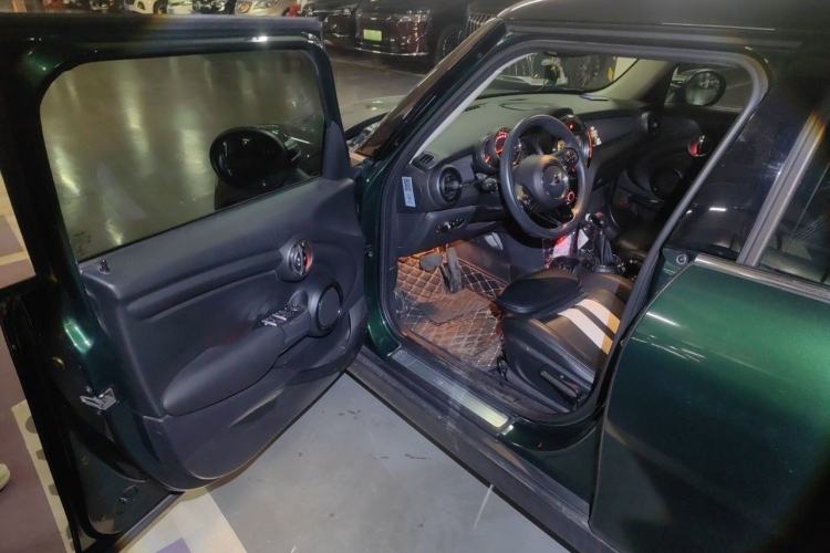 Used MINI 2016 1.5T COOPER Five-Door Edition Driver Seat