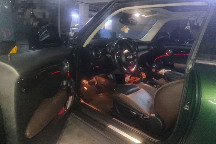 Used MINI 2016 1.5T COOPER Performance Edition Driver Seat