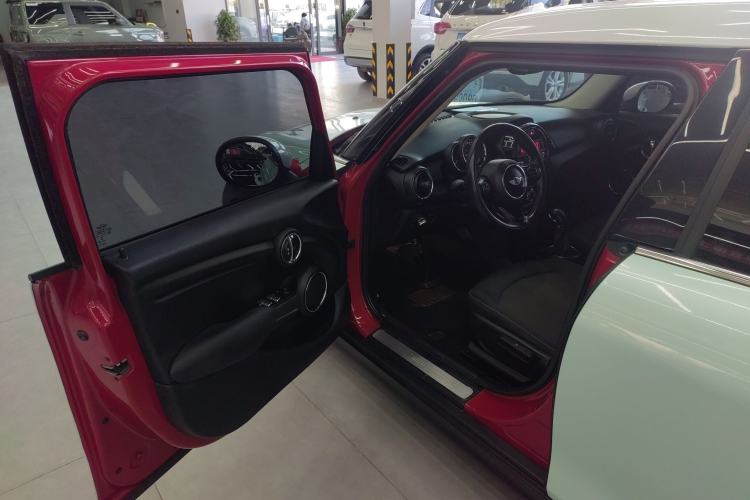 Used MINI 2016 1.2T ONE Pioneer Edition Five-Door Version Driver Seat
