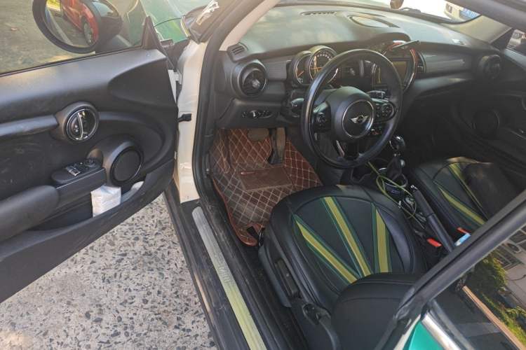 Used MINI 2016 1.5T COOPER Driver Seat
