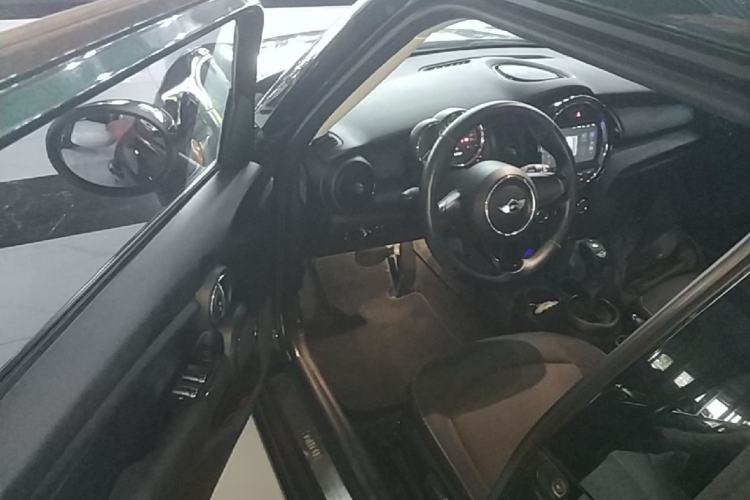 Used MINI 2016 1.2T ONE Five-Door Edition Driver Seat