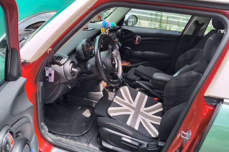 Used MINI 2016 1.5T COOPER Five-Door Edition Driver Seat