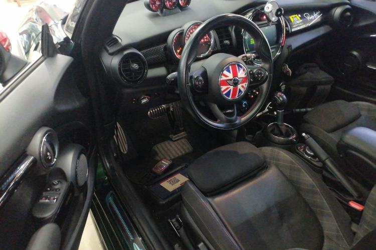 Used MINI 2016 2.0T COOPER S Performance-oriented Driver Seat